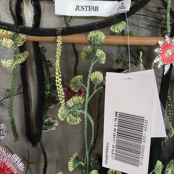 Life of the garden party dress - Picture 2 of 2